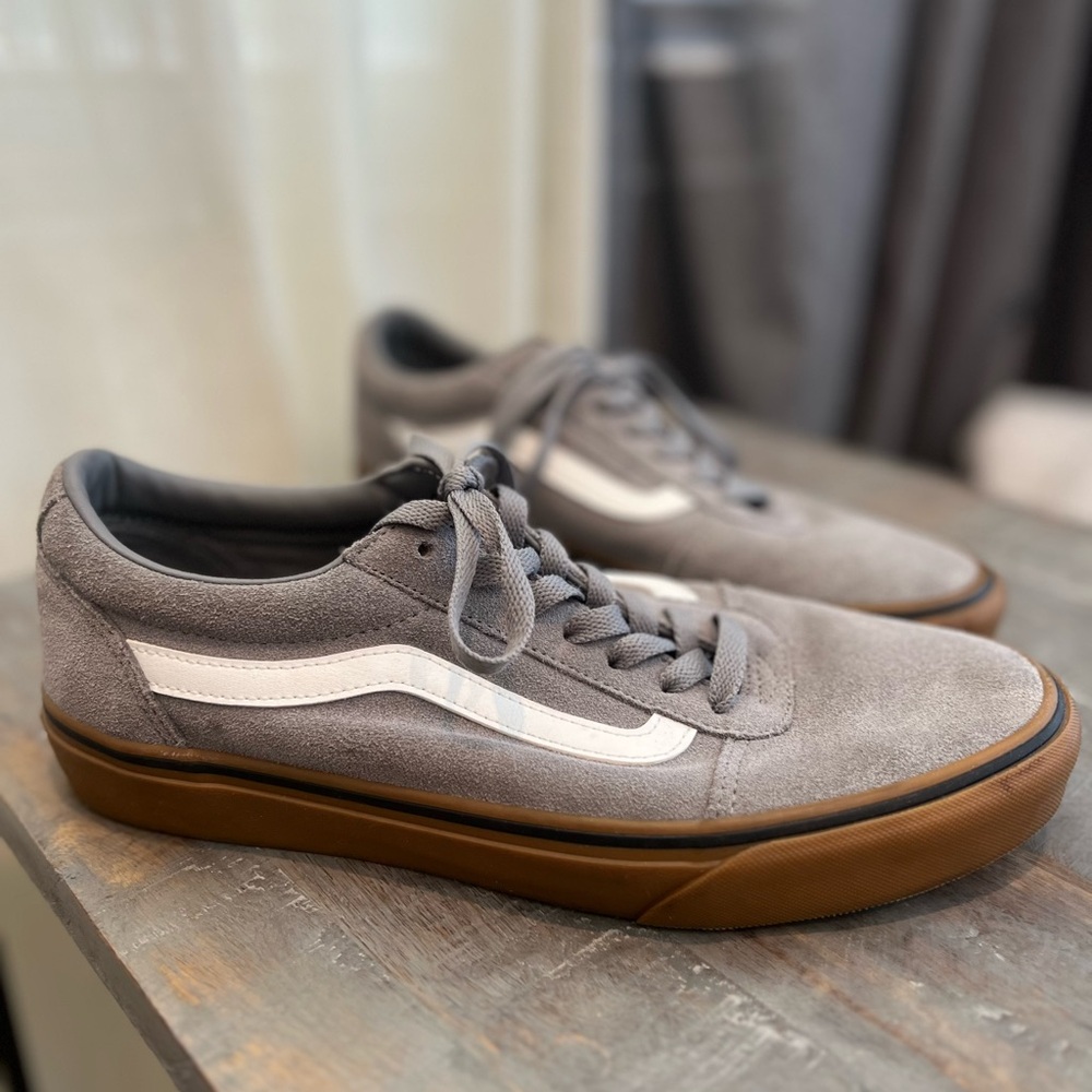 Gray and White Vans Men's Ward Suede  Sneaker with gum sole.